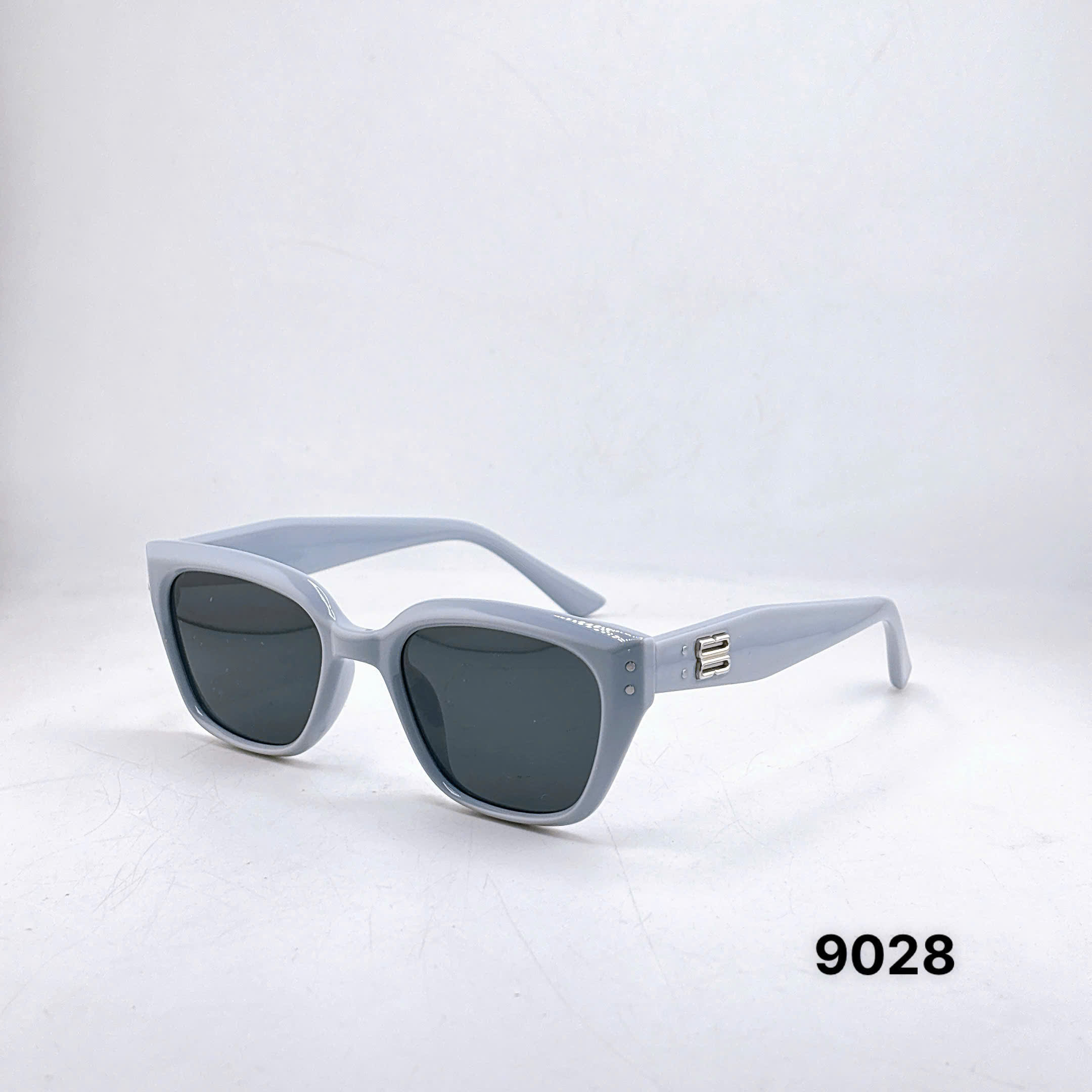 K042