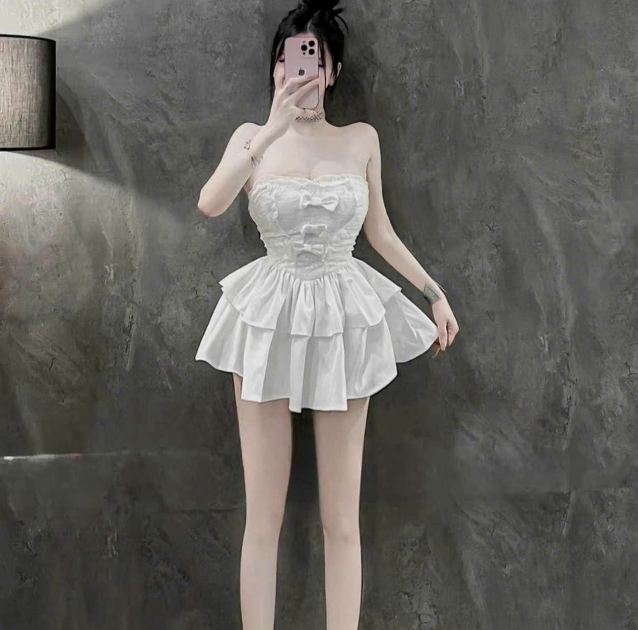 T824 thumb 2