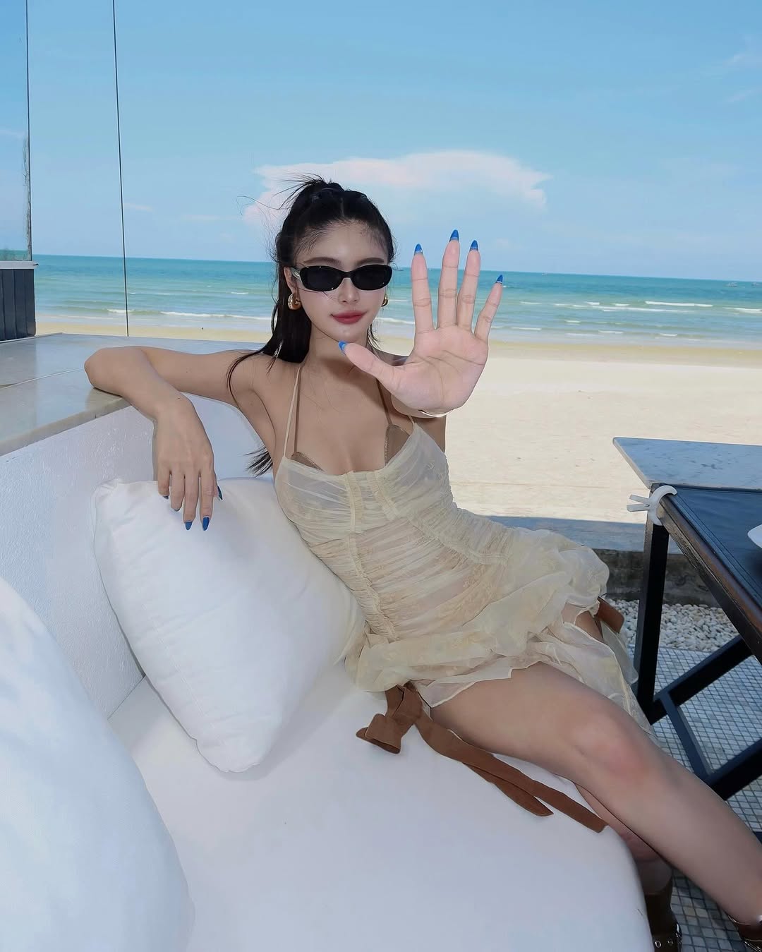 T417 thumb 4
