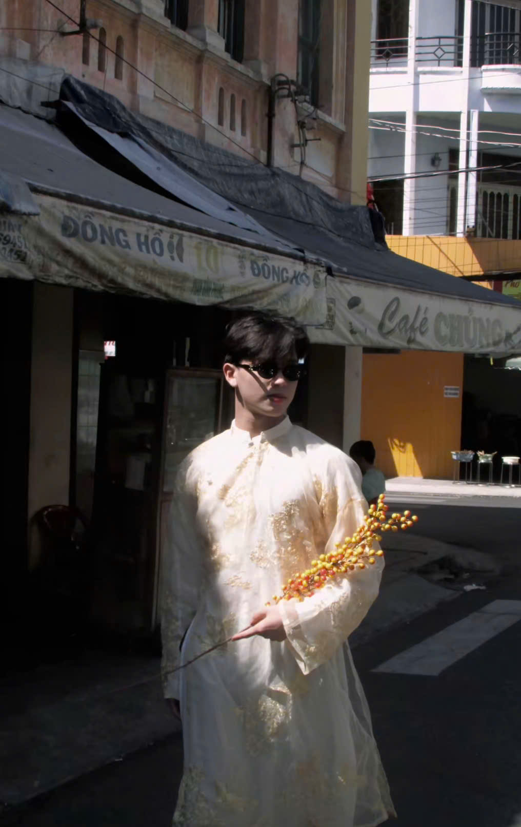 AODAI313 thumb 3