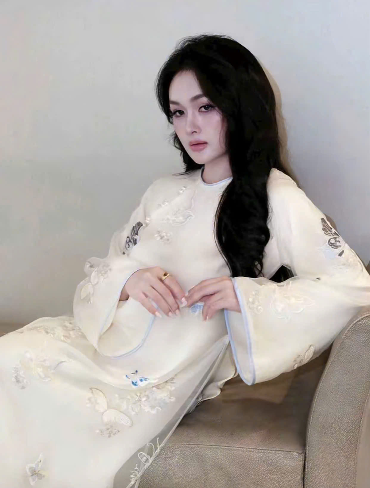 AODAI175 thumb 8