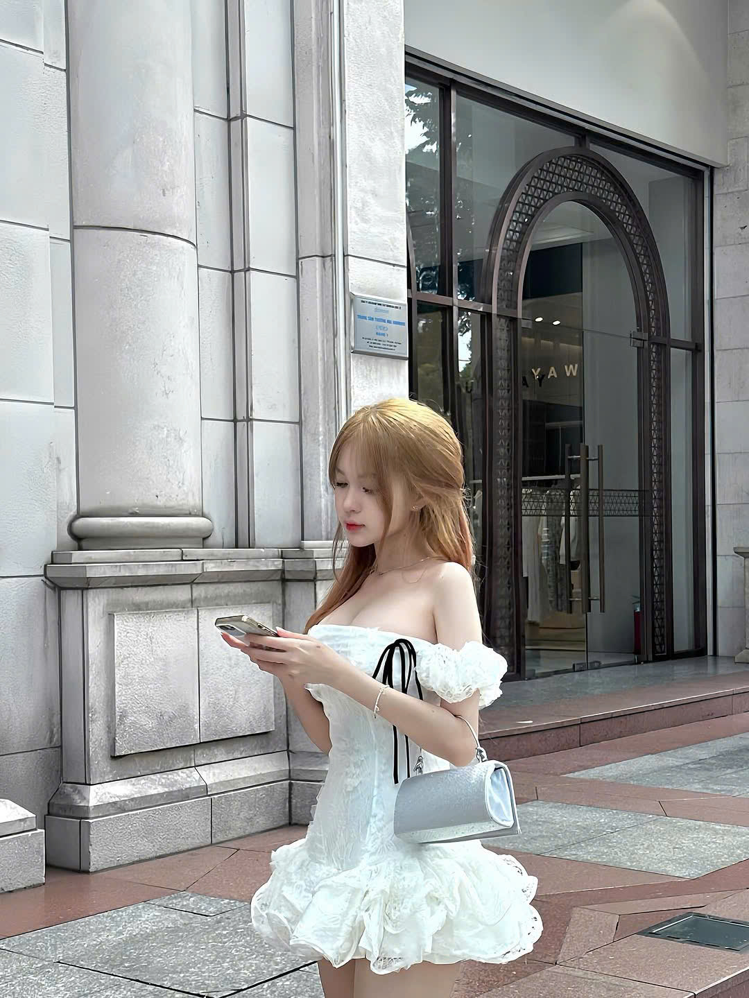 T837 thumb 34